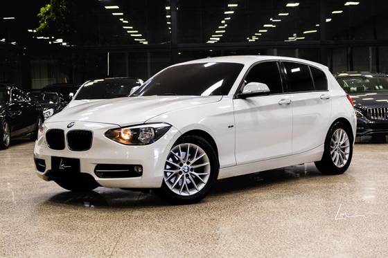 BMW 120i 2.0 16V SPORT ACTIVEFLEX 4P AUTOMÁTICO BMW 120i 2.0 16V SPORT ACTIVEFLEX 4P AUTOMÁTICO